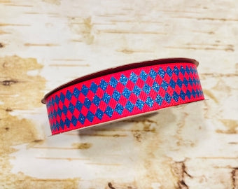 7/8" Royal Glitter Diamonds on Shocking Pink USDR grosgrain ribbon